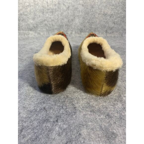 Vintage Scandinavian Reindeer Fur Moccasin Slippers | M Size 10-10.5, W 11.5-12 main image 6